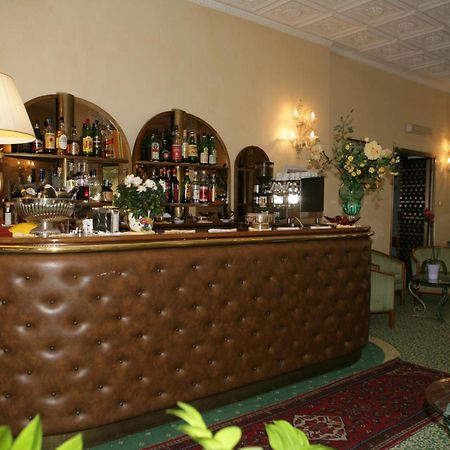 Hotel Diana Grado Bagian luar foto