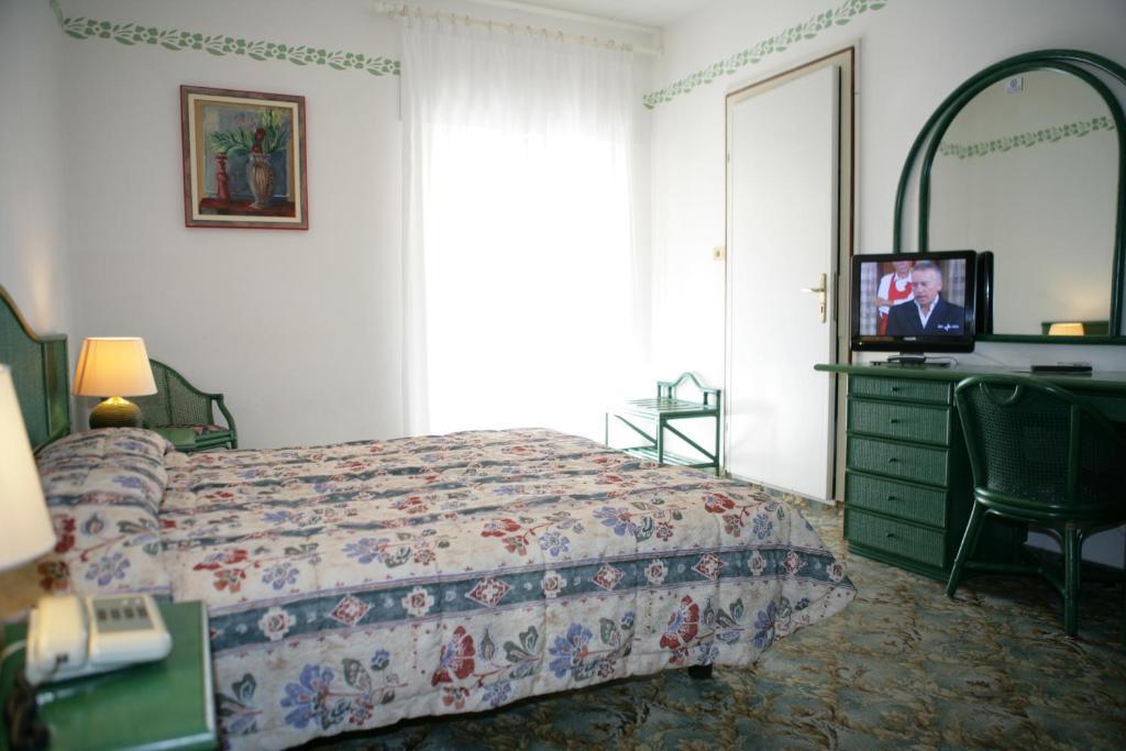 Hotel Diana Grado Ruang foto