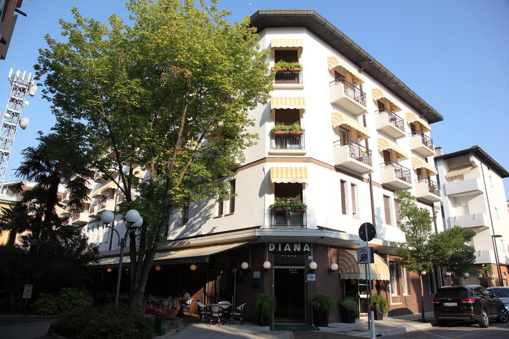 Hotel Diana Grado Bagian luar foto