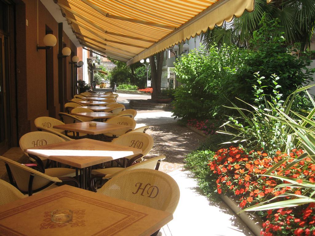Hotel Diana Grado Bagian luar foto